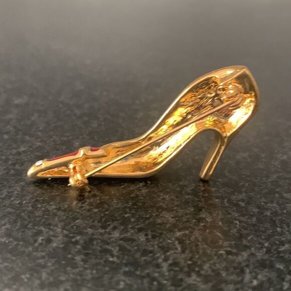 Stiletto High Heel Shoe Pin Red Enamel & Crystal 18k Gold Layered Brooch NEW - Picture 7 of 9
